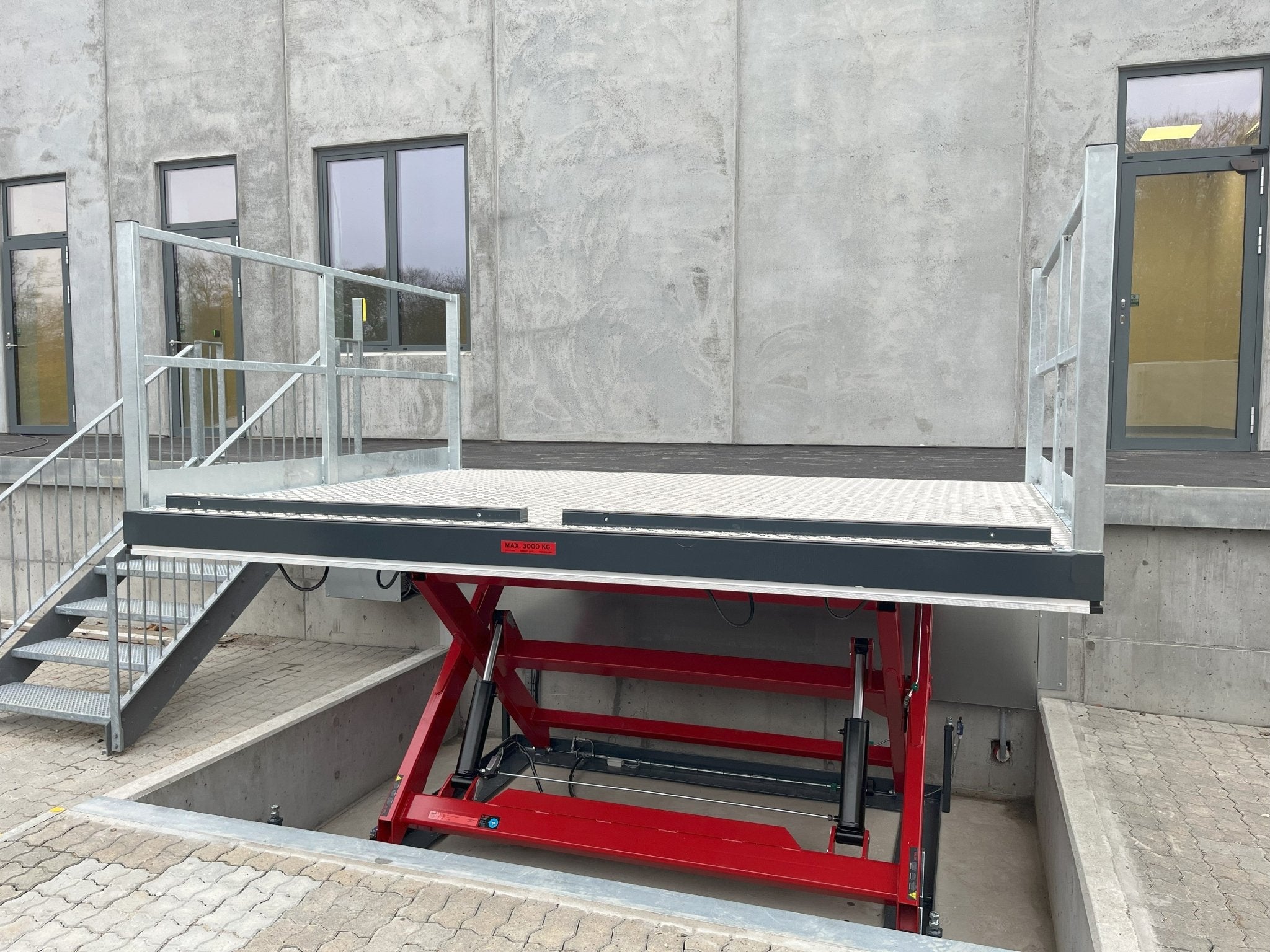 Ramp tables for OUH – JEMA LIFT